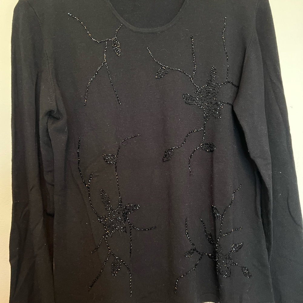 Kopertina (Italy) evening sweater, size Large, color black.